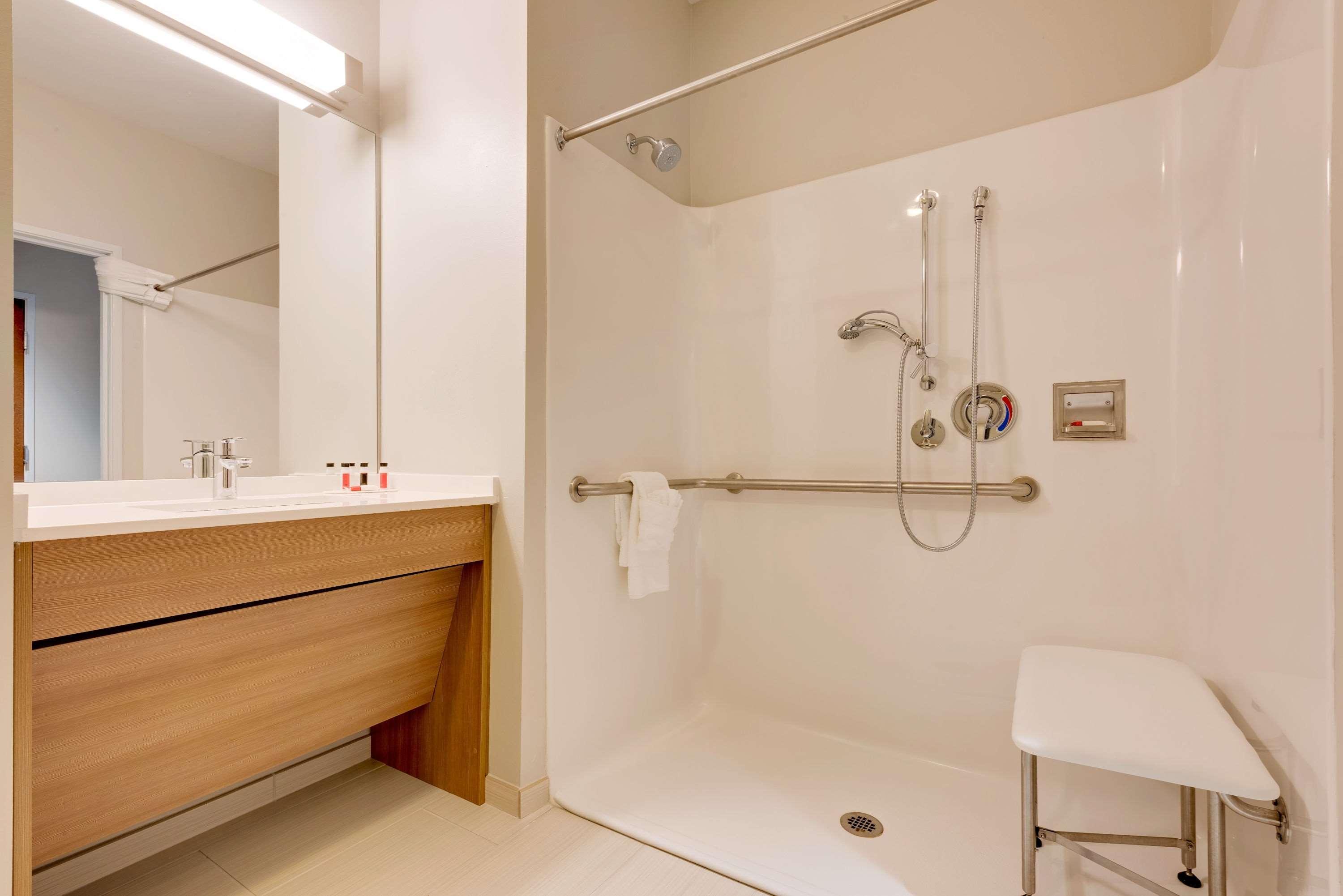 Microtel Inn & Suites By Wyndham Клеріон Екстер'єр фото