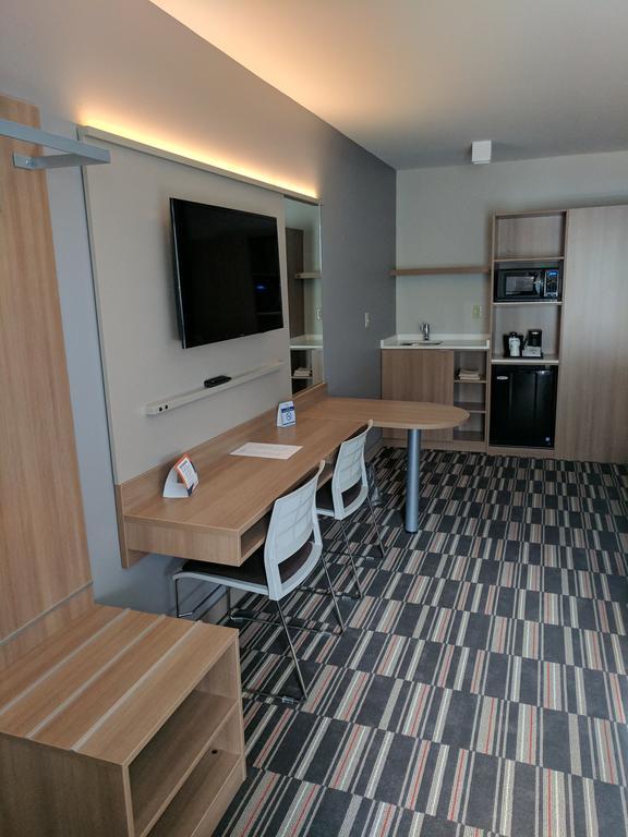 Microtel Inn & Suites By Wyndham Клеріон Екстер'єр фото