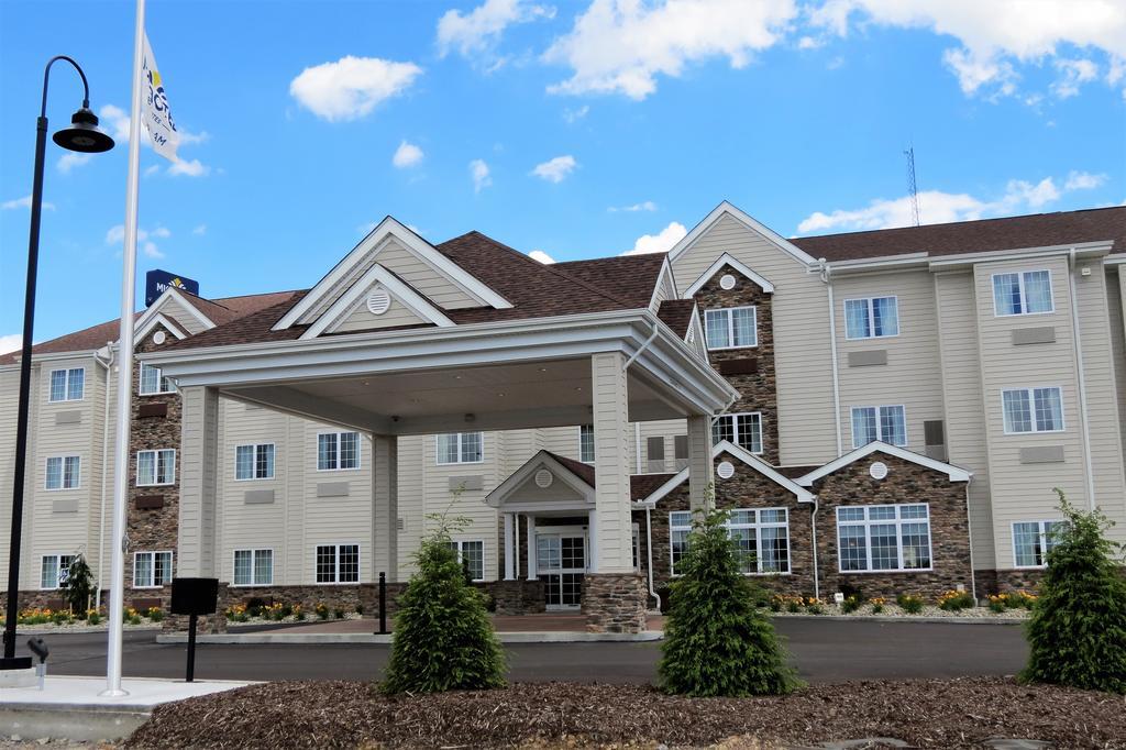 Microtel Inn & Suites By Wyndham Клеріон Екстер'єр фото