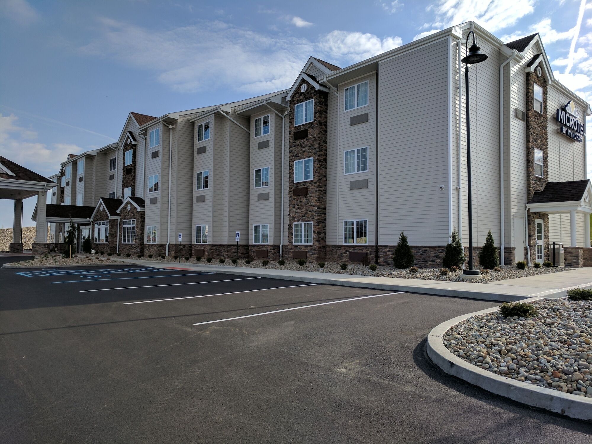 Microtel Inn & Suites By Wyndham Клеріон Екстер'єр фото